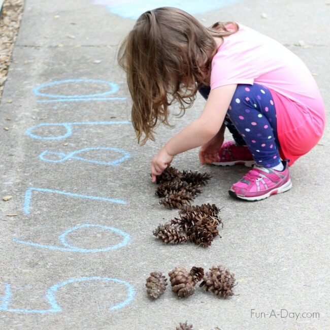 23+ Simple Nature Activities for Kids to Create, Explore & Learn