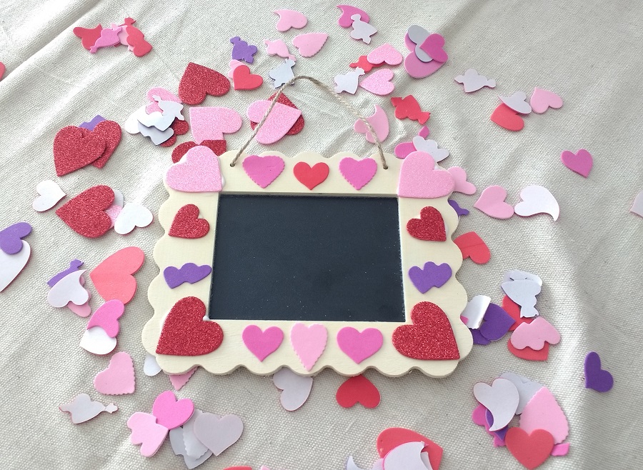 Adorable DIY Heart Frame Craft for Valentine’s Day HOAWG